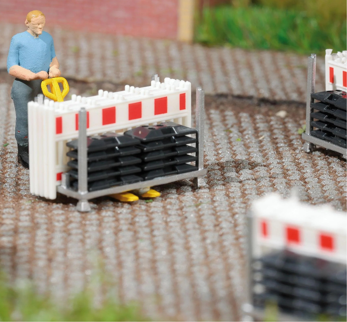 BUS79897 Barricade transport