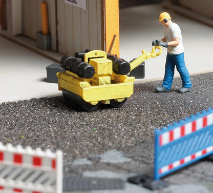 BUS79898 Asphalt rolling