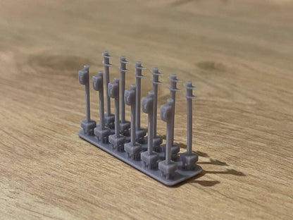 OO Gauge Phones + Sign Poles (Pack of 12) - Unpainted