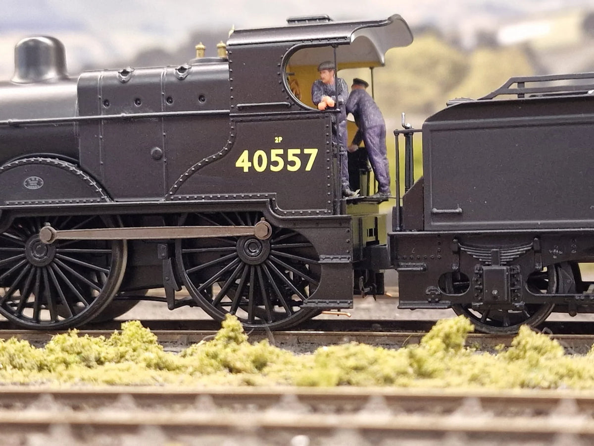 80104-076C 1:76 Scale MR 483 Class Crew