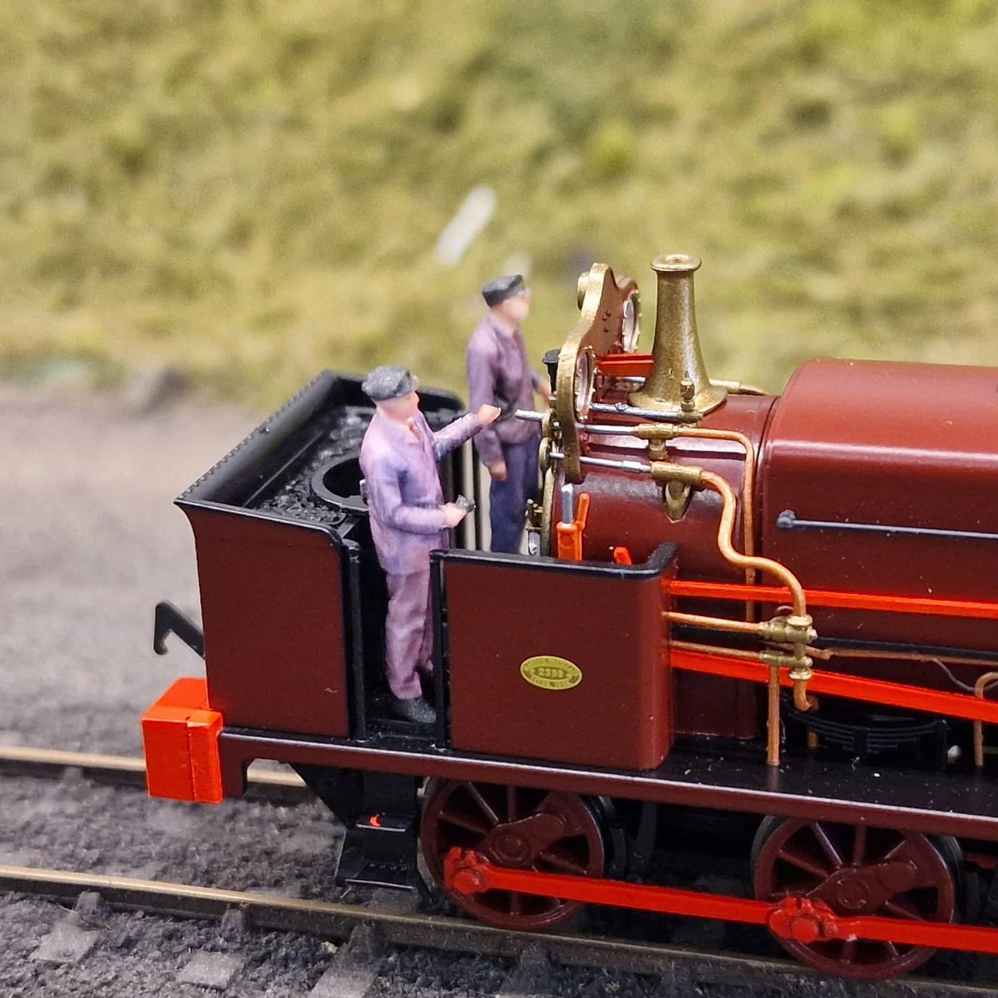 80304-076 1:76 Scale Manning Wardle L Class Early Crew - Full Colour 3D Print