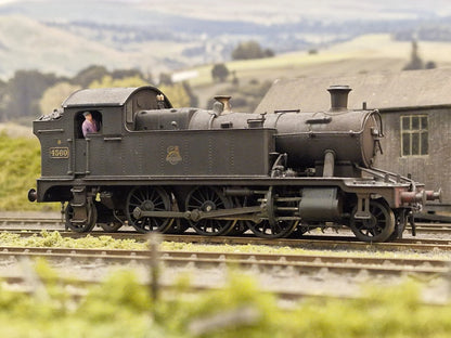 80701-076C OO Gauge BR Loco Crew RHD Pack 1