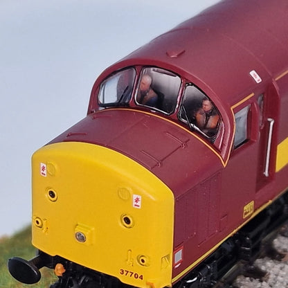 TT:120 Gauge Loco Specific Crew - Class 37