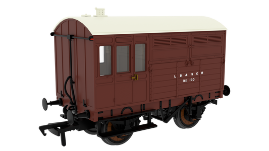 829028 LBSCR Plain Mahogany ‘Evolution’ Horsebox No.130