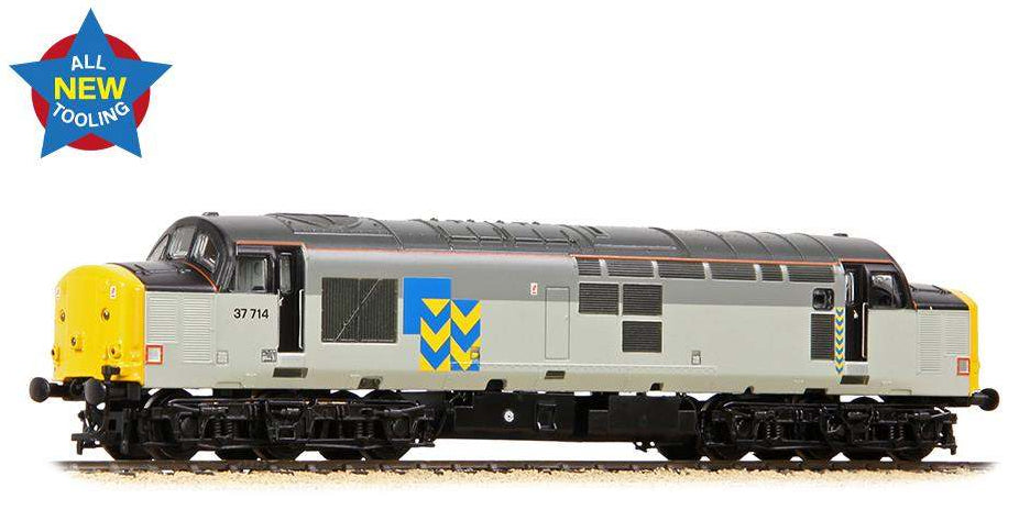 372-111 Class 37/7 37714 BR Railfreight Metals Sector Diesel Locomotive