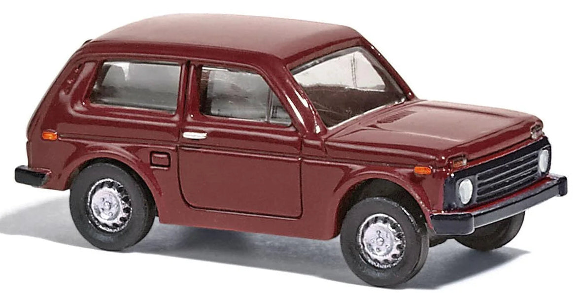 BUS87103 Lada Niva, ruby red