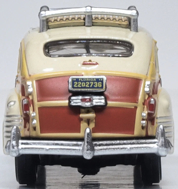 1942 Chrysler Town & Country Woody Wagon Catalina Tan