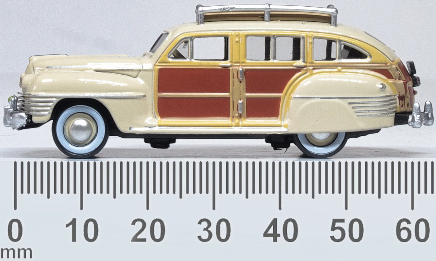 1942 Chrysler Town & Country Woody Wagon Catalina Tan