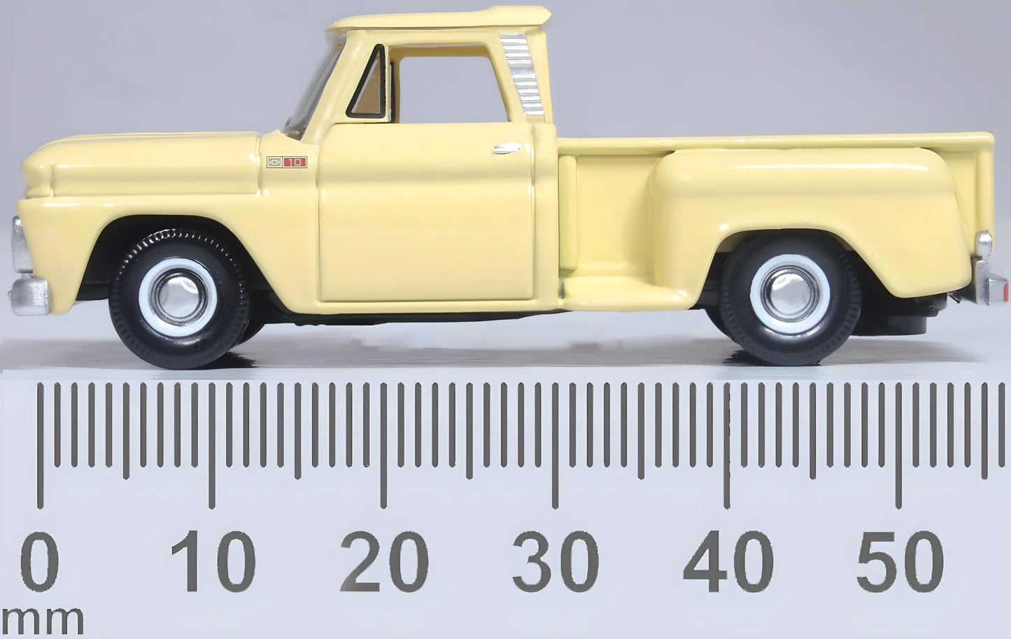 87CP65007 1965 Chevrolet Stepside Pick Up Yellow