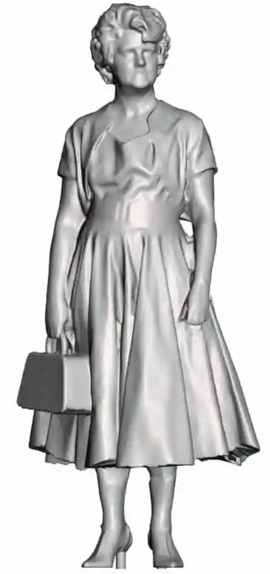 OO Gauge - Town & Country - 1950s Lady