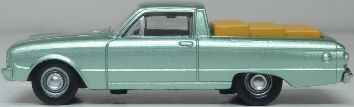 87FA60002 1960 Ford Falcon Ranchero Meadowvale Green (Load)