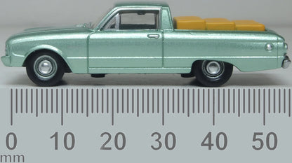 87FA60002 1960 Ford Falcon Ranchero Meadowvale Green (Load)