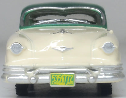 87KM53001 1953 Kaiser Manhattan Stardust Ivory/Jade Green