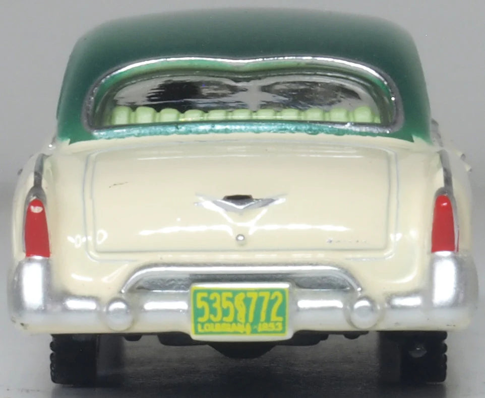 87KM53001 1953 Kaiser Manhattan Stardust Ivory/Jade Green