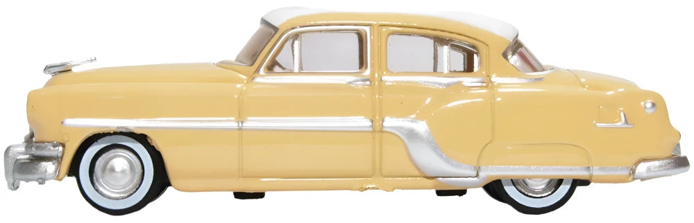 1954 Pontiac Chieftain 4 Door Winter White/Maize Yellow