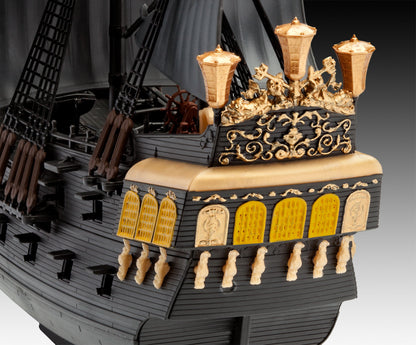 Black Pearl easy-click-system (1:150 Scale) Model Kit