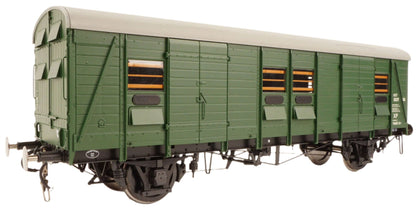 Covered Carriage Truck (CCT) BR(S) green unnumbered (even planks)