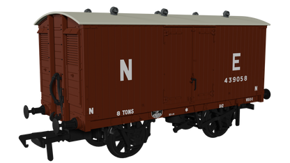 GNR 8 Ton Van - NE (Large Letters) No.439058