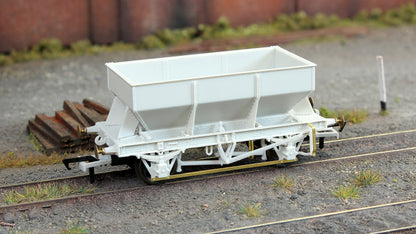 LMS Iron Ore Hopper - LMS (pre-36) No.690313