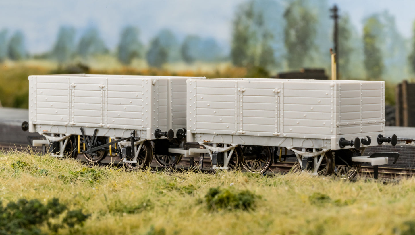 967803 RCH 1907 Spec Open Wagon R. Webster & Sons No. 302 7-plank wagon with side doors