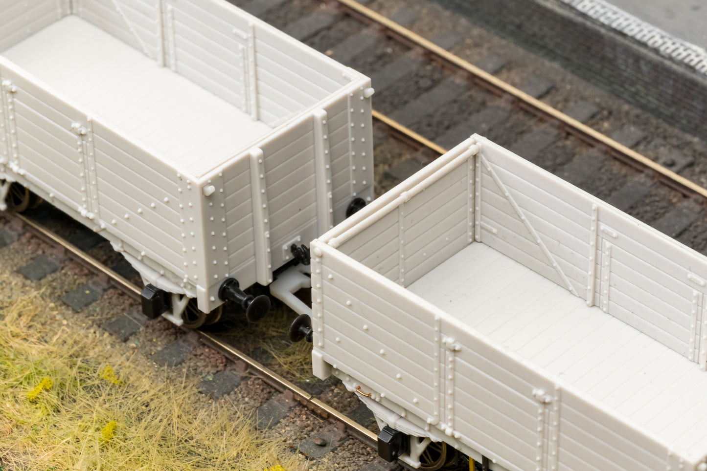 967801 RCH 1907 Spec Open Wagon H. Syrus No. 13 7-plank wagon with side doors