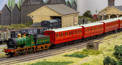 48' SECR ‘Evolution’ Bogie Coach Non-Corridor Carriage No.973, No.881 & No.1010 3-Pack