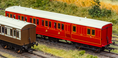 48' SECR ‘Evolution’ Bogie Coach Non-Corridor Carriage No.973, No.881 & No.1010 3-Pack