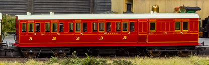 48' SECR ‘Evolution’ Bogie Coach Non-Corridor Carriage No.973, No.881 & No.1010 3-Pack