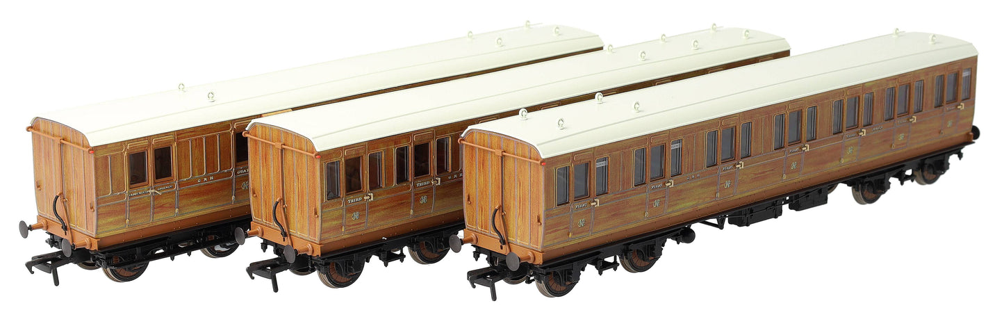978021 48' GNR ‘Evolution’ Bogie Coach Non-Corridor Carriage No.3156, No.3067 & No.3923 3-Pack