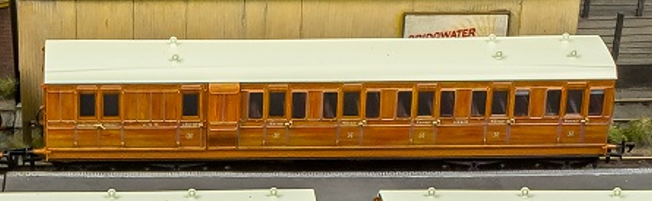 48' GNR ‘Evolution’ Bogie Coach Non-Corridor Brake Third No.3160