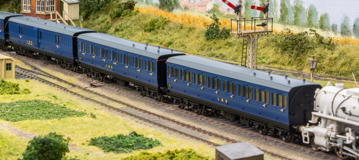 48' LMR ‘Evolution’ Bogie Coach Non-Corridor Carriage No.5314, No.5315 & No.5316 3-Pack