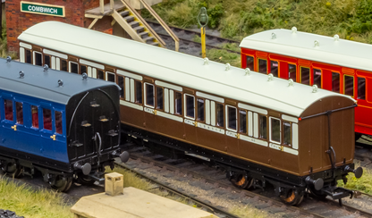 48' LBSCR ‘Evolution’ Non-Corridor First No.612