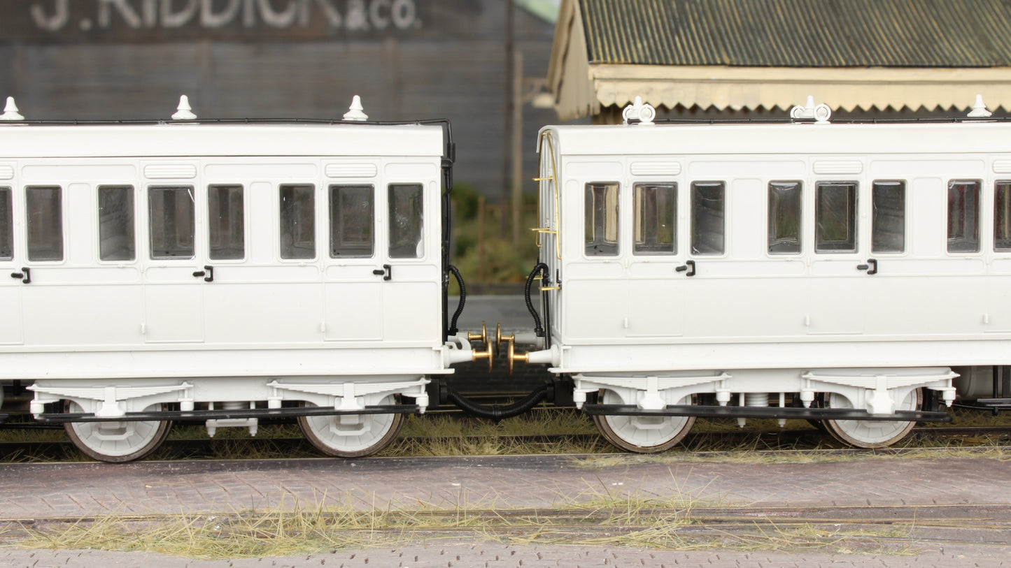 48' SECR ‘Evolution’ Bogie Coach Non-Corridor Carriage No.973, No.881 & No.1010 3-Pack