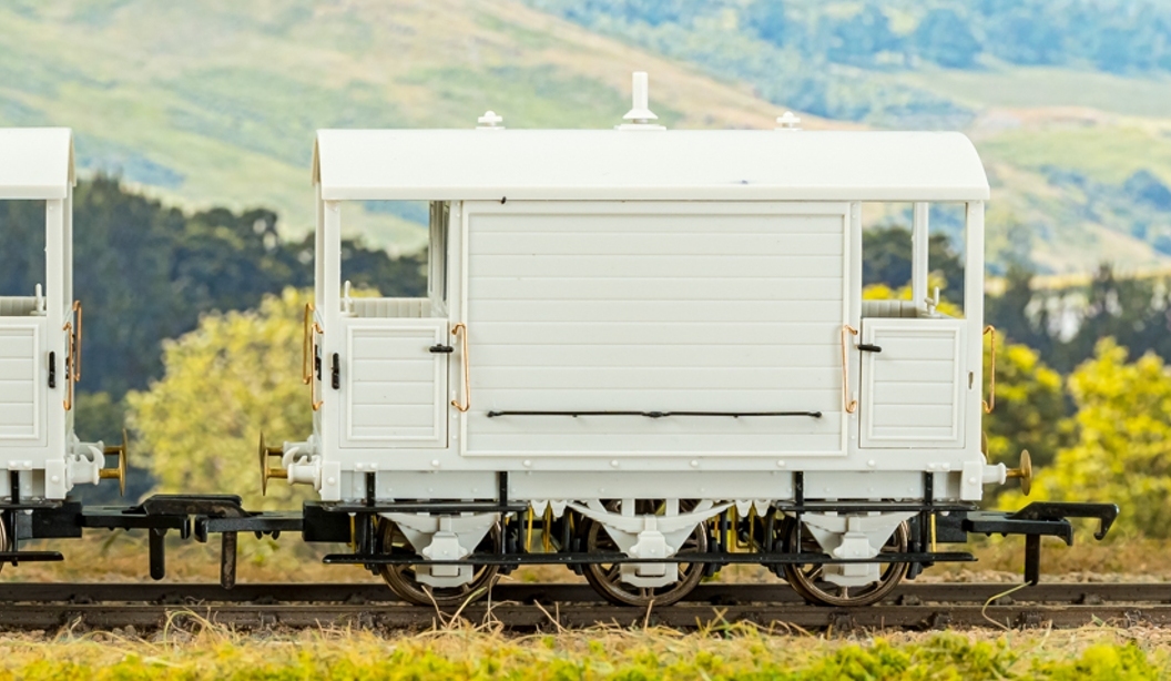 LBSC 6 Wheel Brake Van - LB&SCR No.307