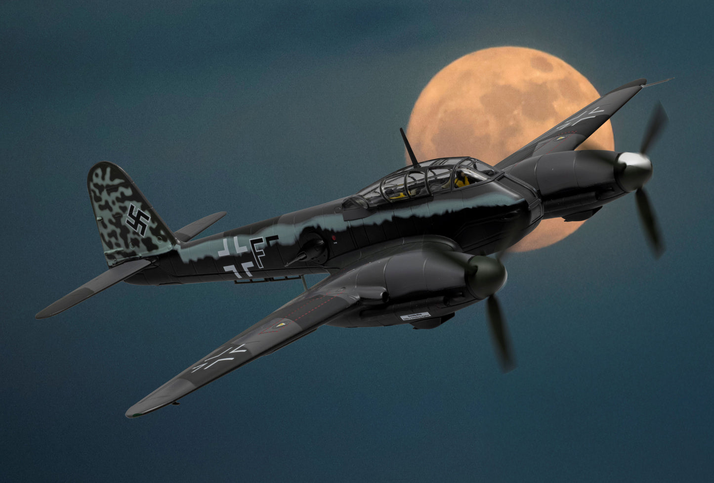 Messerschmitt Me 410A-1 Black F, 14./KG2,  Late 1943