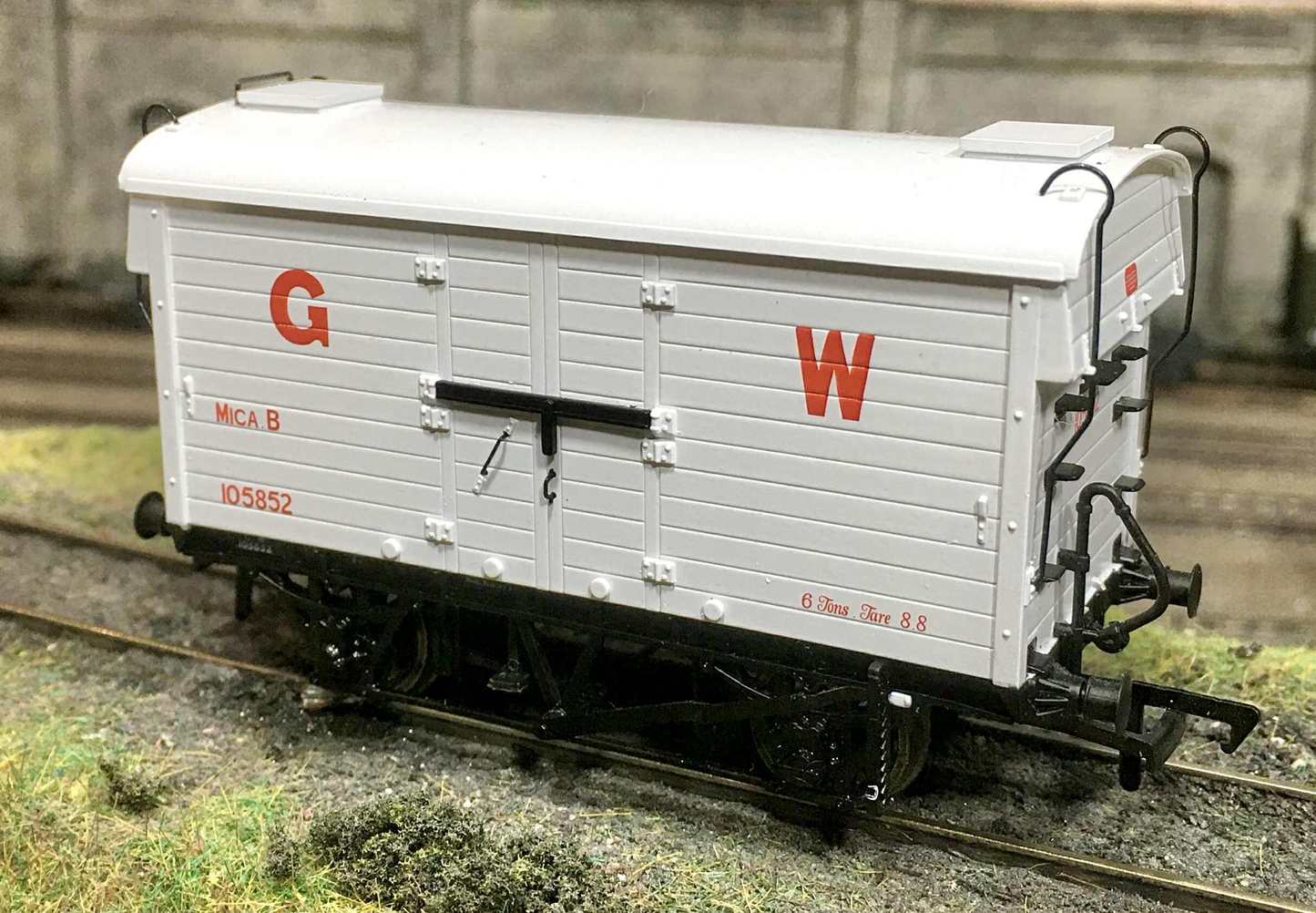 GWR ‘Mica B’ Refrigerated Meat Van - Didcot Preserved Wagons - Pack of 3