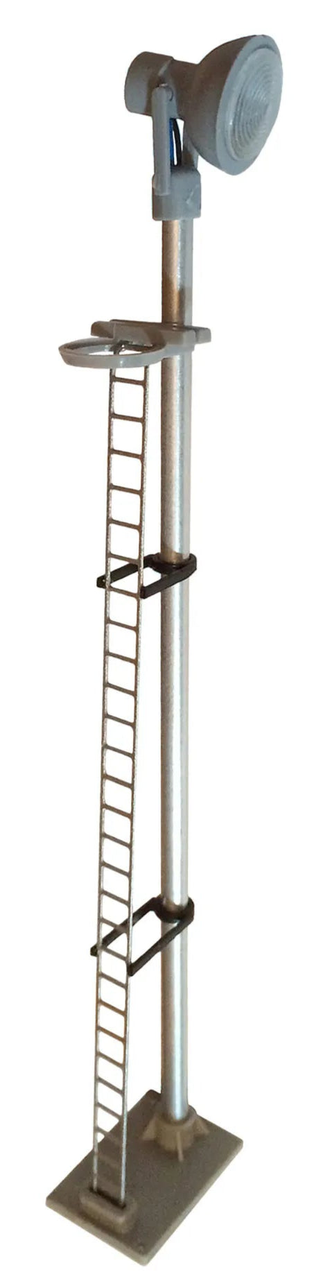 Single Spotlight Head Tall Yard Lamp (Silver Ladder) Yellow LED