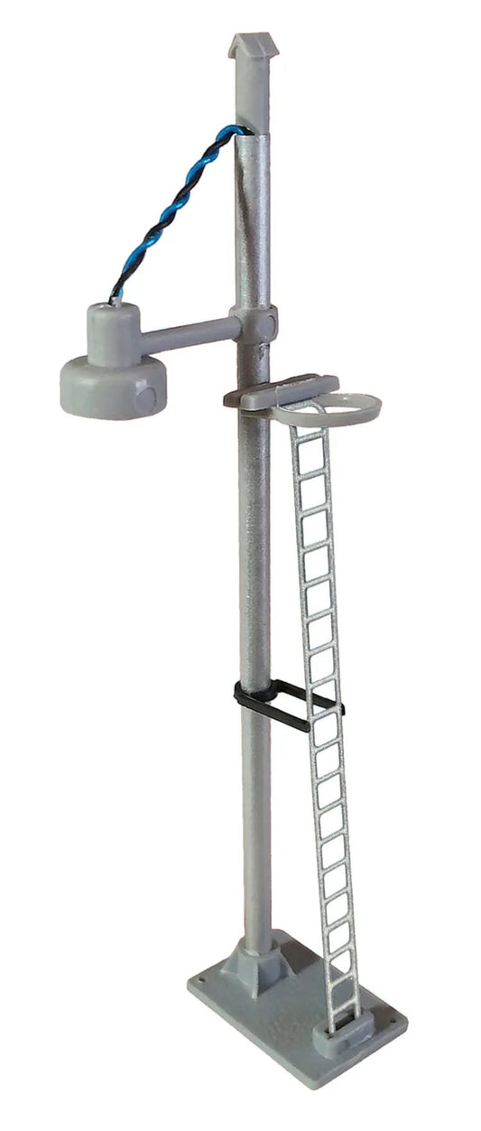 Single Bowl Head Short Yard Lamp (Silver Ladder) White LED