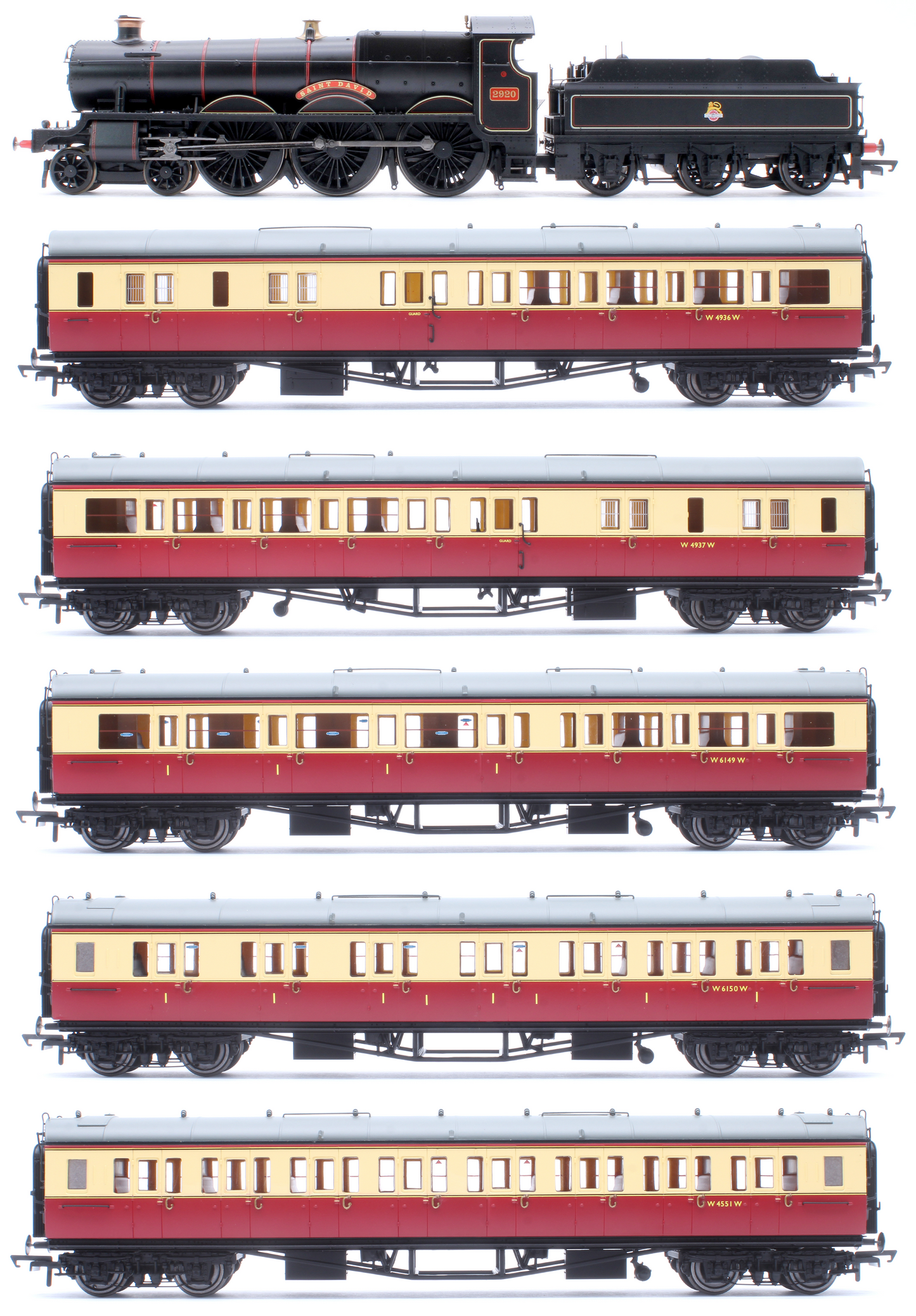 Hornby 'Saint' Class and 5 Collett Coaches Bundle