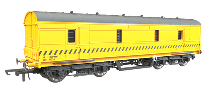 C2025 LMS 42ft GUV Parcels Van BR Departmental Yellow ADB975241