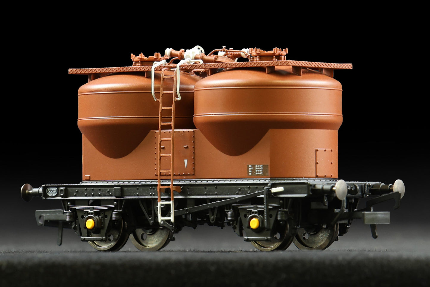 Set of 3 Prestwin Silo Wagons in BR Bauxite - Pre TOPS