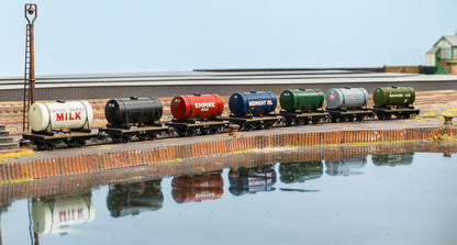 990102 Cylindrical Tank - Plain Green No.17