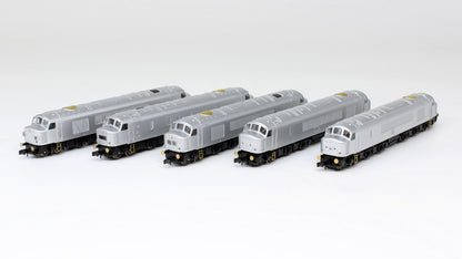 Class 45 45106 Heritage BR Green With Sealed Beam & Hight Intensity Headlights Diesel Locomotive