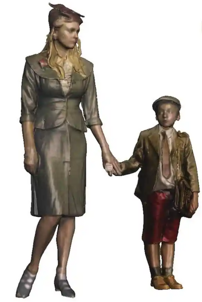 N Gauge - Town & Country - 1940s Woman and Child