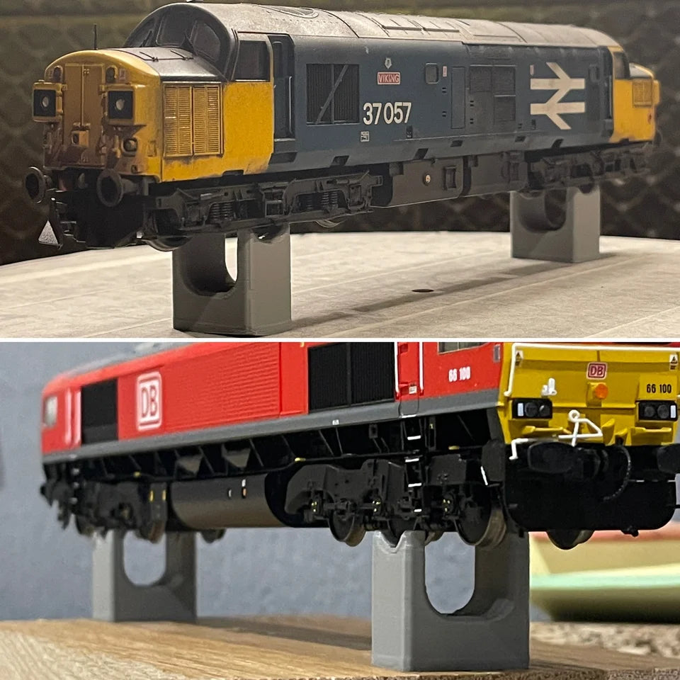 OO Gauge Weathering Stands (Pack of 4)