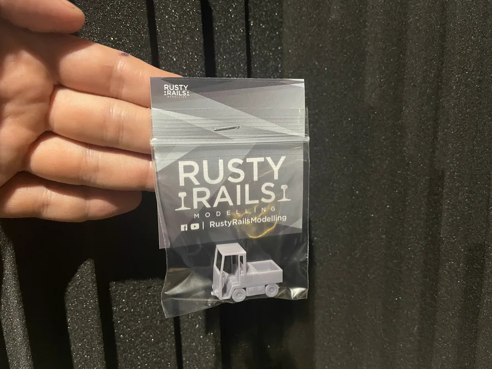 OO Gauge Utility Tug (Single Pack) - Unpainted