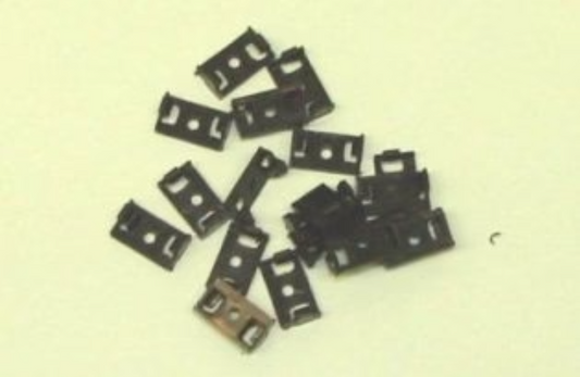 OO Gauge 20 Pairs Of Retaining Clips