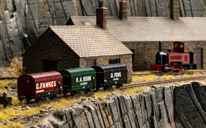 990204 Gunpowder Van - Plain Rusty Brown No.37