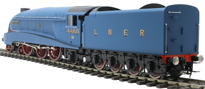Pre-Owned Class A4 4-6-2 4468 'Mallard' LNER Garter Blue with Streamlined Non-corridor Tender