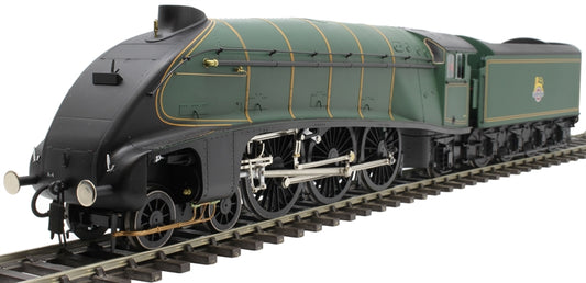 Pre-Owned Class A4 4-6-2 BR Green Early Crest Unnumbered with single chimney and Streamlined Corridor Tender